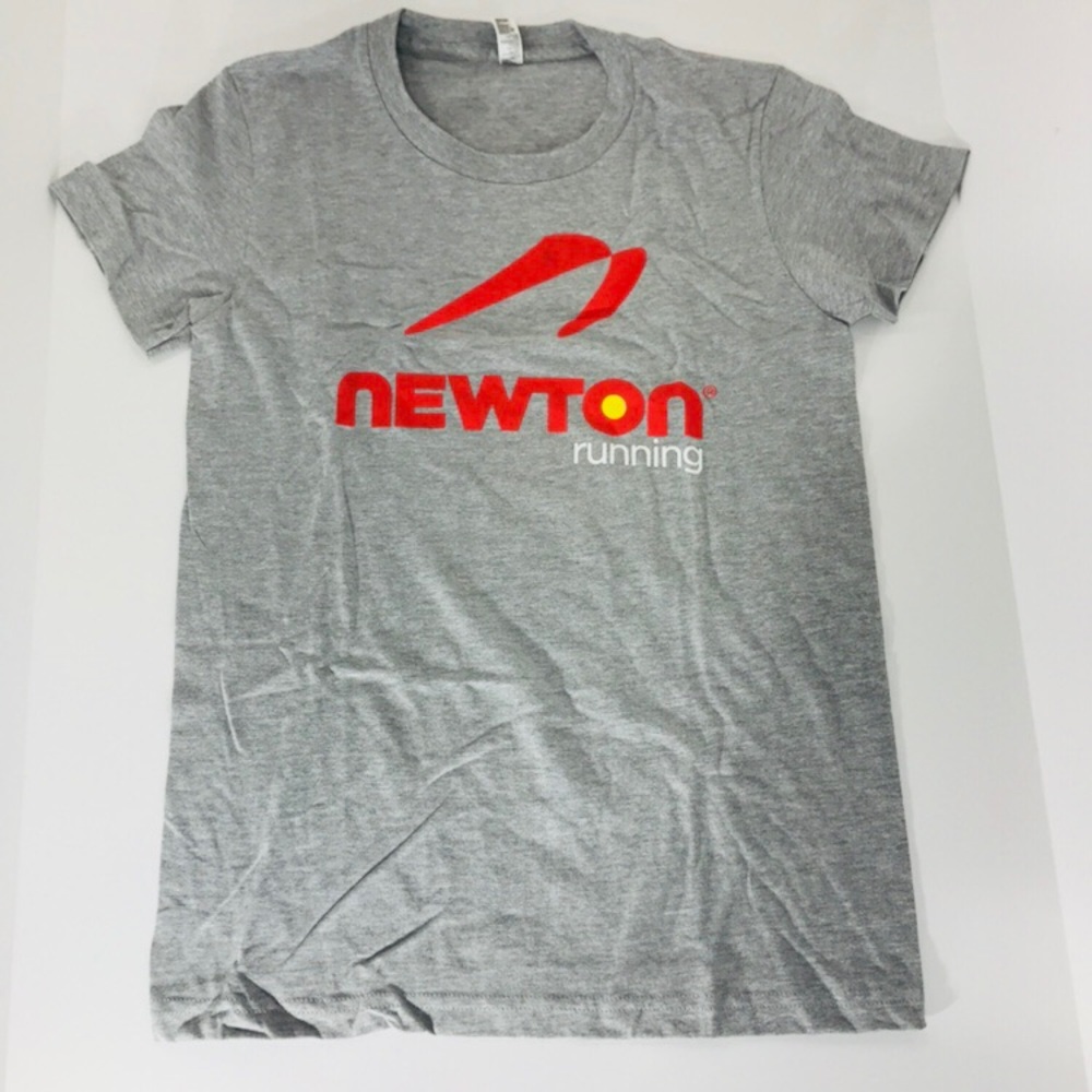 Newton Running Women’s Gray T Shirt Size L NWOT